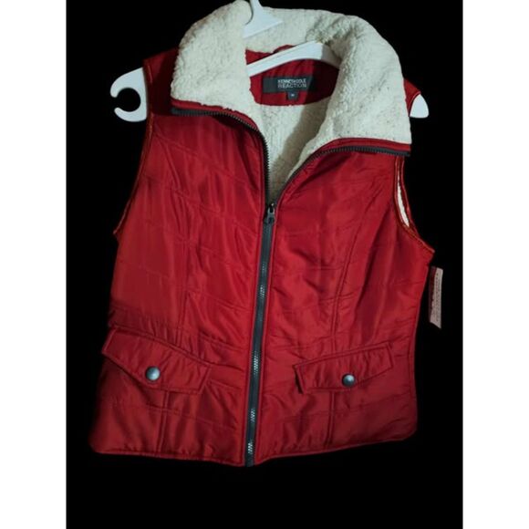 Kenneth Cole Reaction Red Vest with Sherpa Lining Size M NEW - Picture 1 of 3